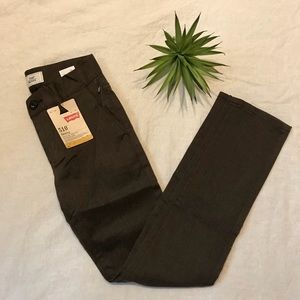 LEVI’S pants
